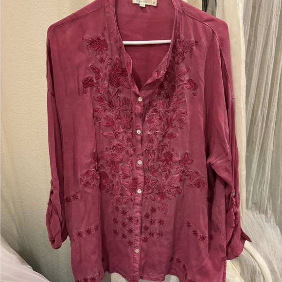 Kyla Seo embroidered button down long sleeve - Picture 2 of 5